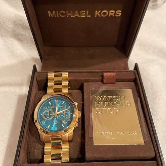 Michael Kors Hunger Stop Gold Watch - Picture 2 of 10